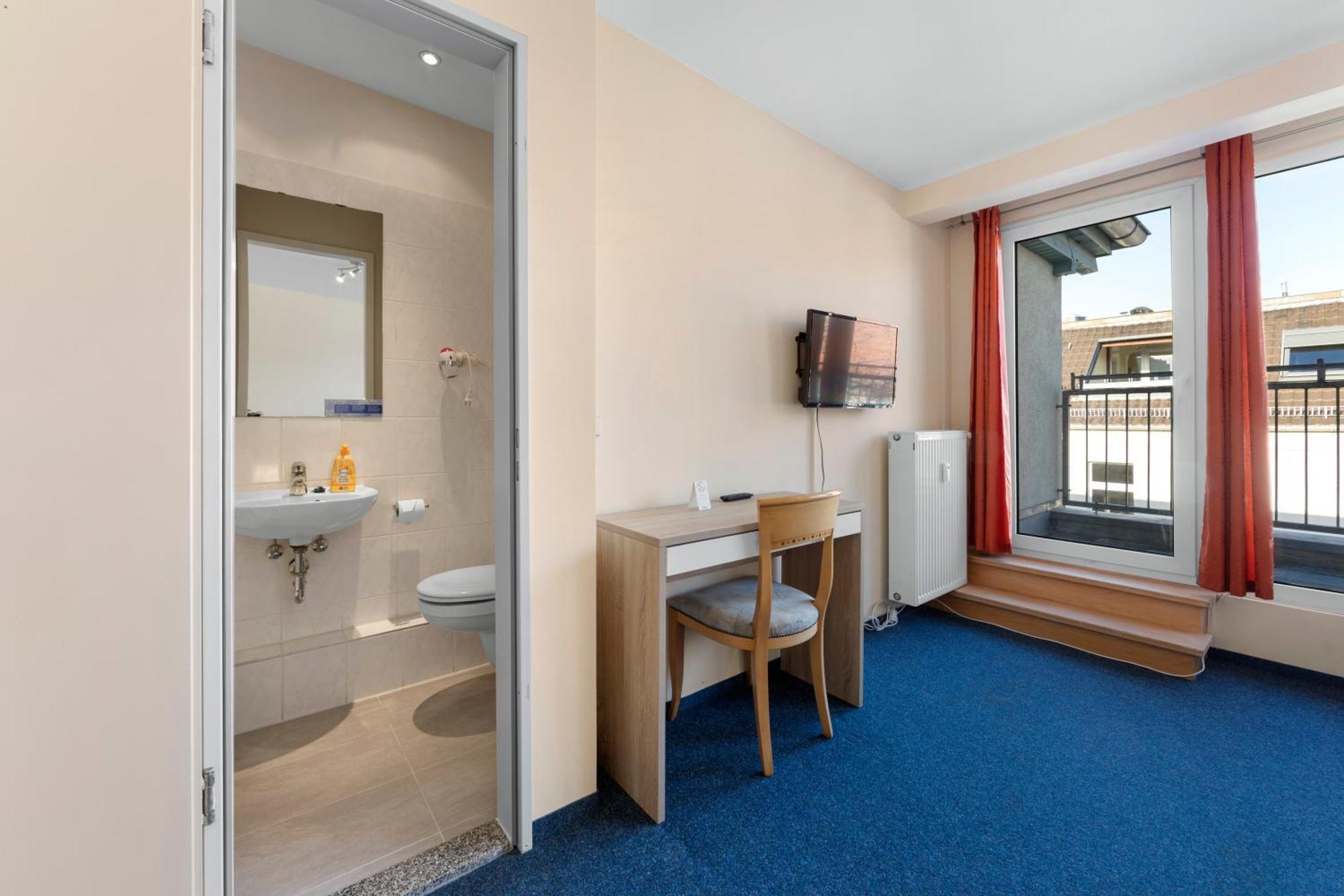 Hotel Comenius Berlin Exterior photo