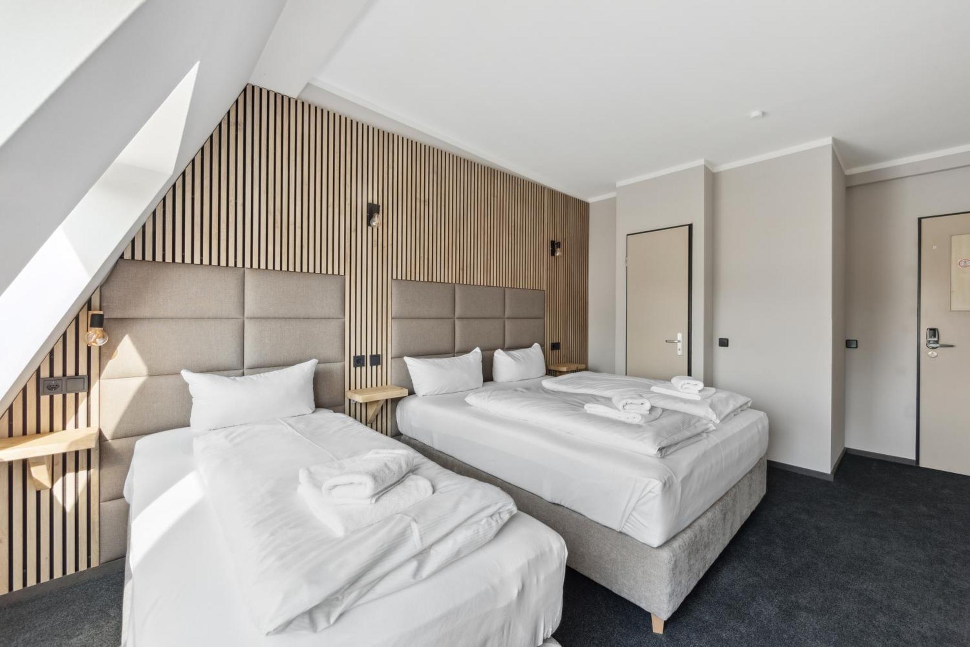 Hotel Comenius Berlin Exterior photo