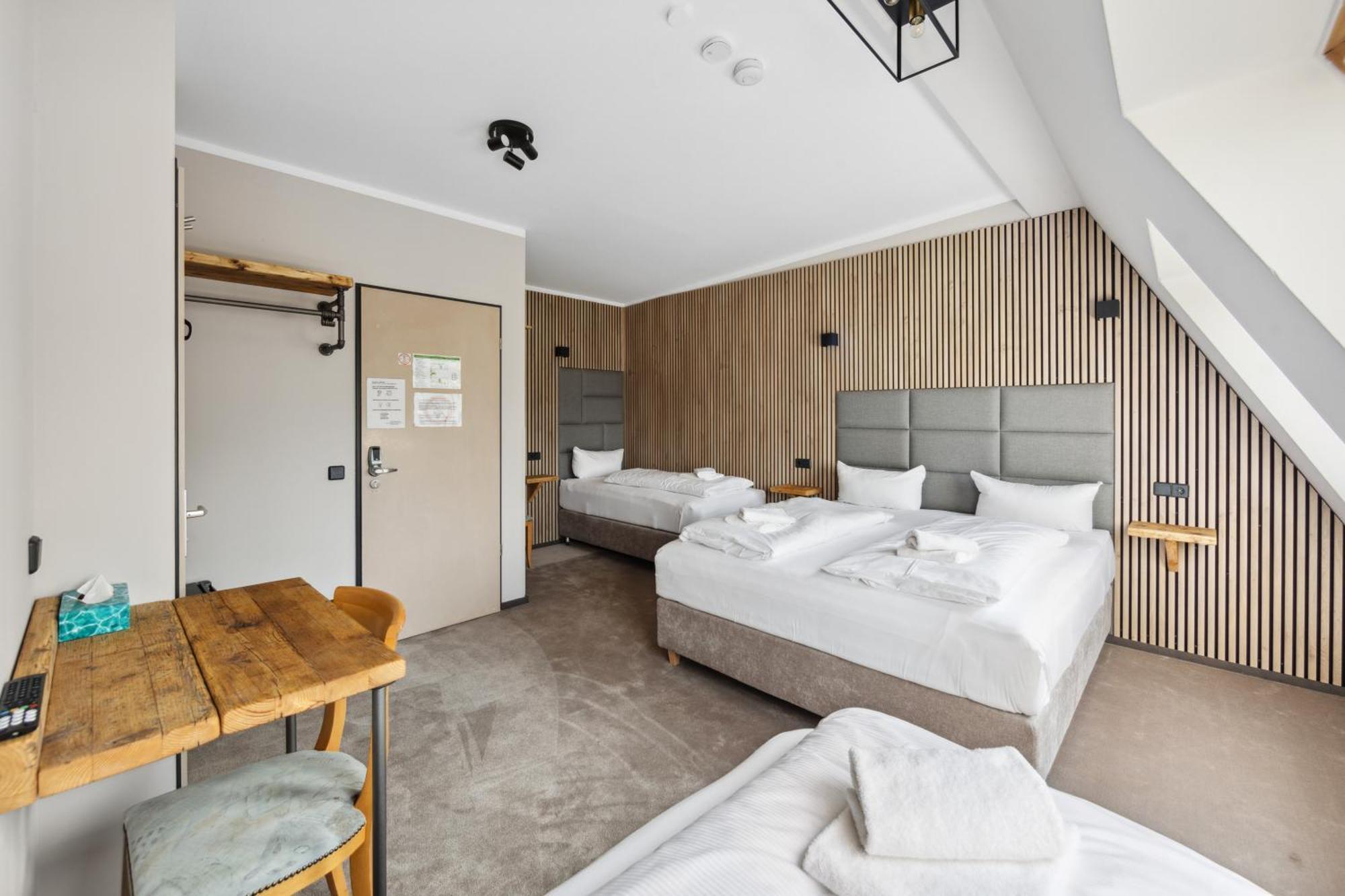 Hotel Comenius Berlin Exterior photo