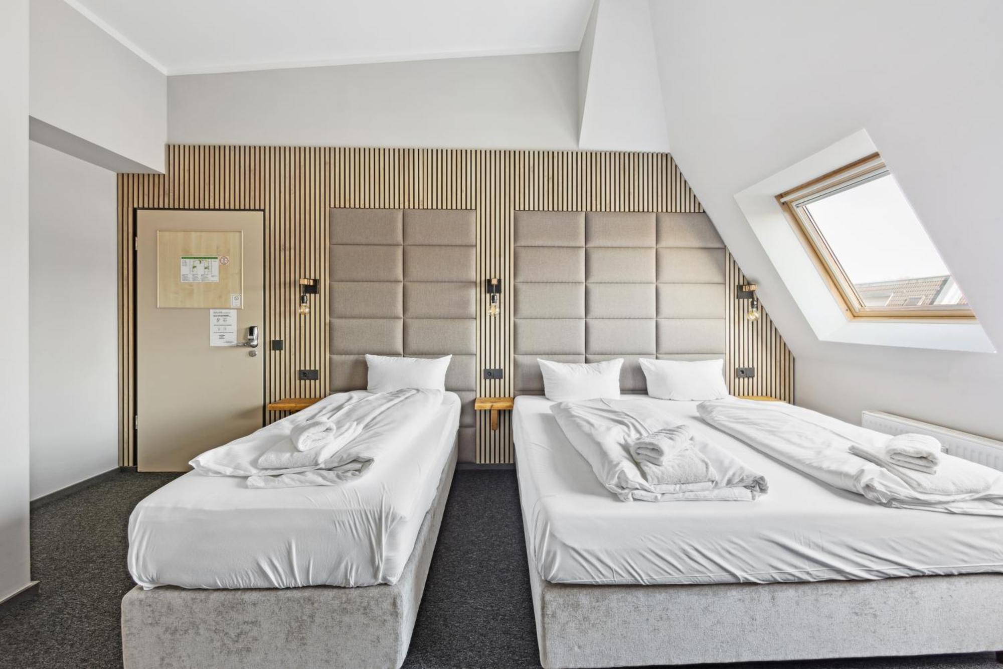 Hotel Comenius Berlin Exterior photo
