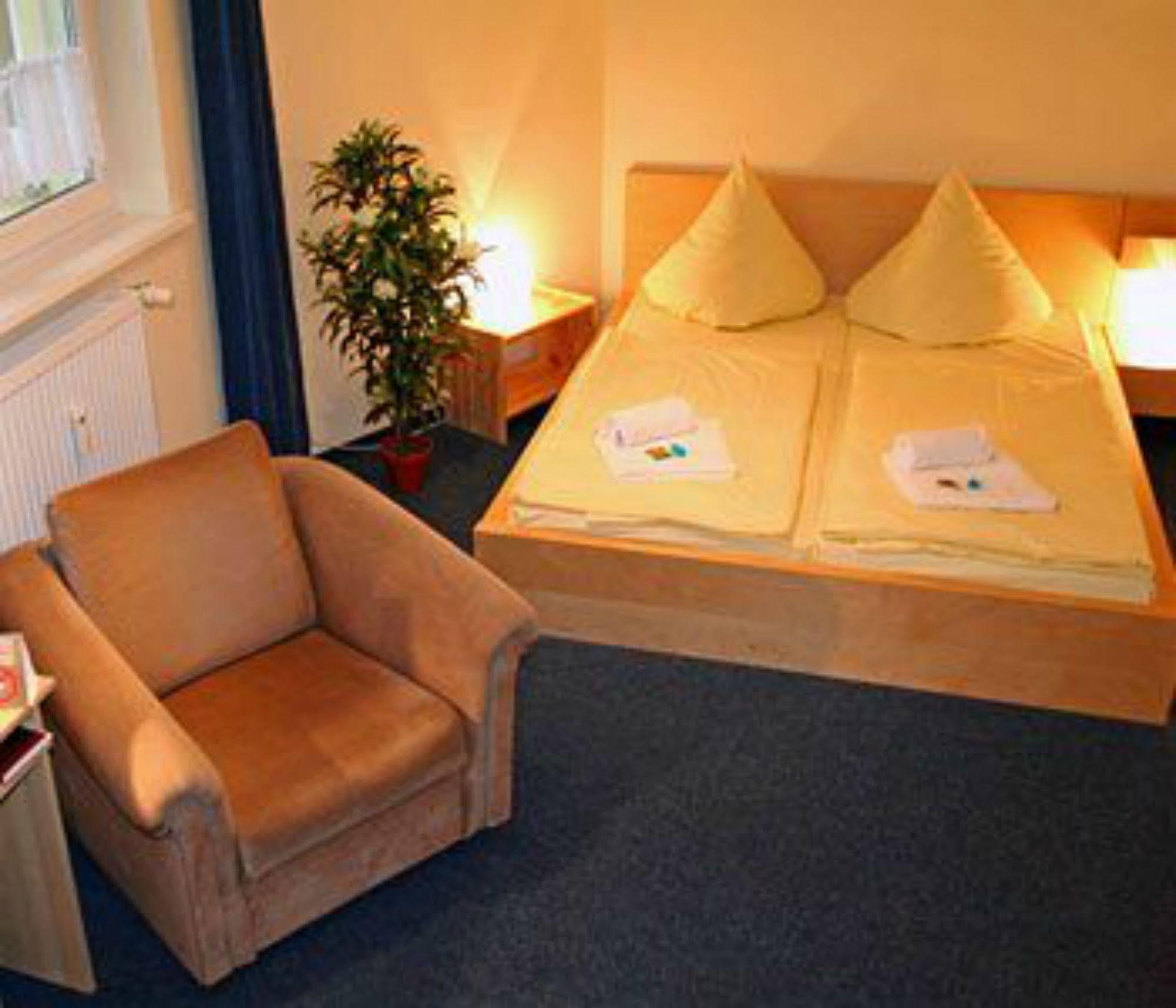 Hotel Comenius Berlin Exterior photo